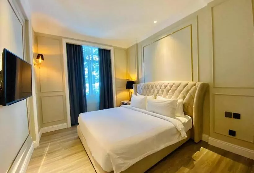 Fotos del hotel Grand Eska  And Residences:  6