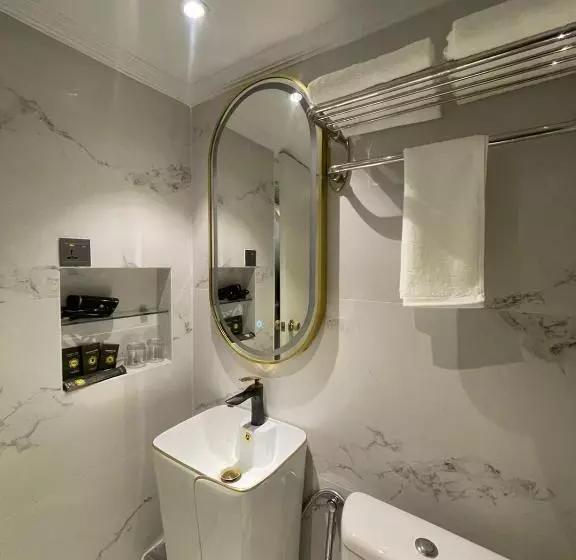 Fotos del hotel Grand Eska  And Residences:  7