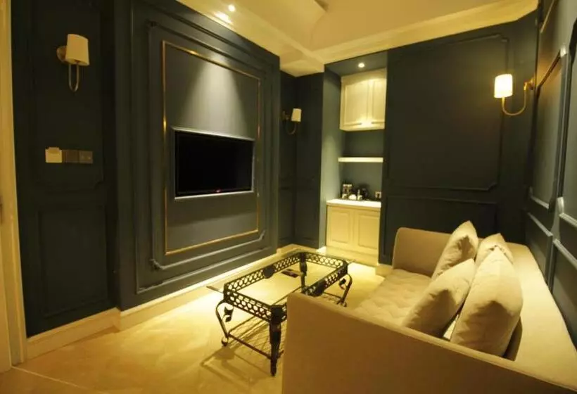 Fotos del hotel Grand Eska  And Residences:  20