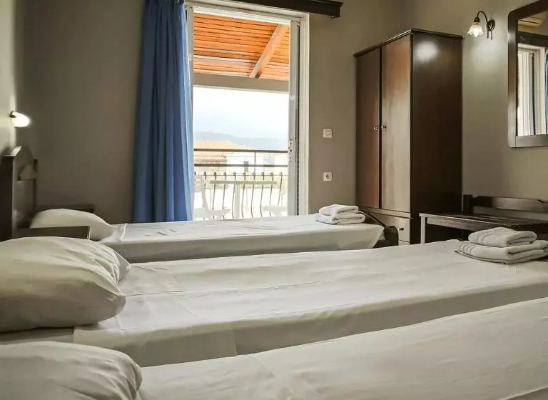 Fotos del hotel Perkes:  25