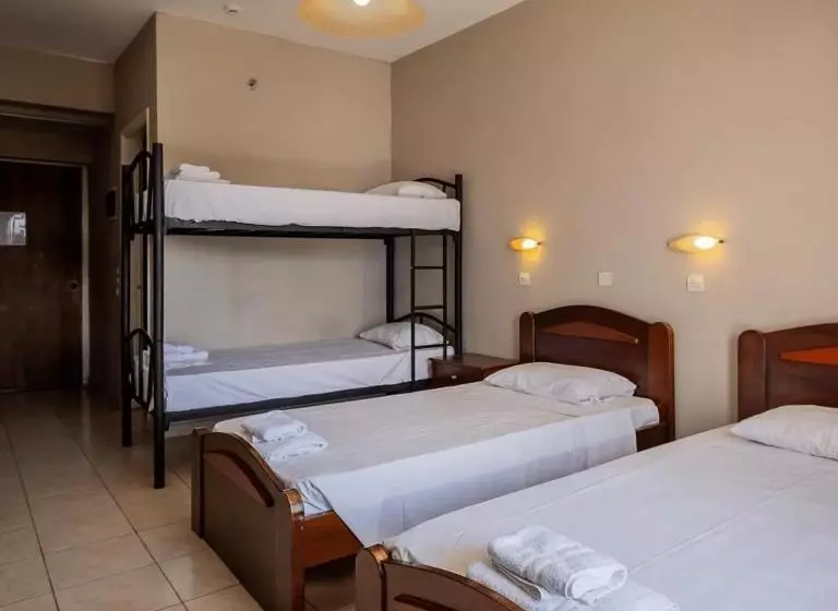 Fotos del hotel Perkes:  24