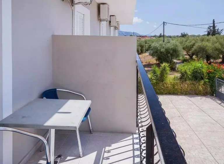 Fotos del hotel Perkes:  11