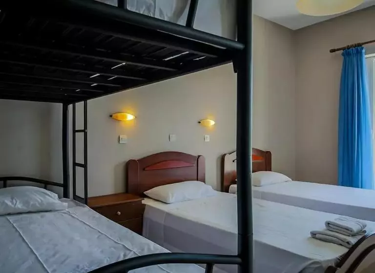 Fotos del hotel Perkes:  9