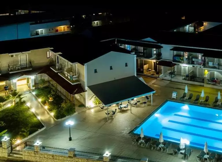 Fotos del hotel Perkes:  22