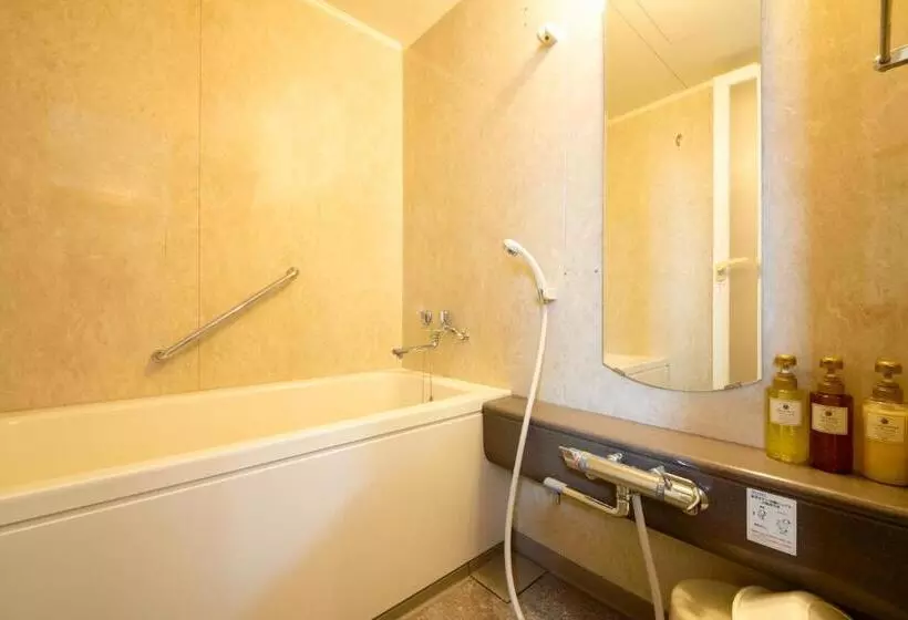 Fotos del hotel Hiroshima City Bunka Koryu Kaikan:  5