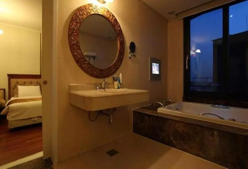 Fotos del hotel Partyz:  17