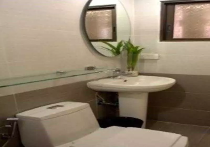 Fotos del hotel The Garden Heights Condotel:  2