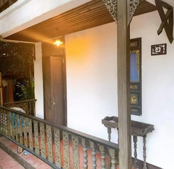 Fotos del hotel The Royal Shilton Resort:  3