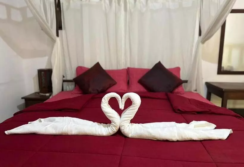 Fotos del hotel The Royal Shilton Resort:  14