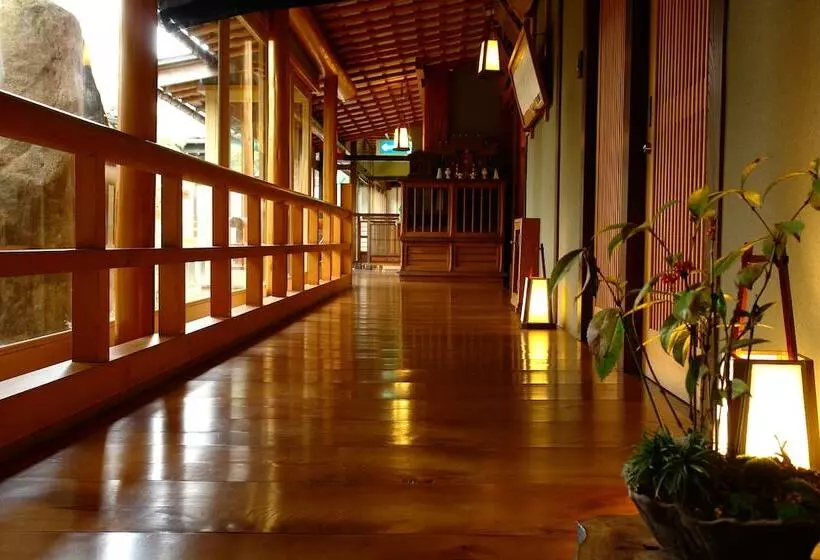 Fotos del hotel Hanaougi Bettei Iiyama:  3