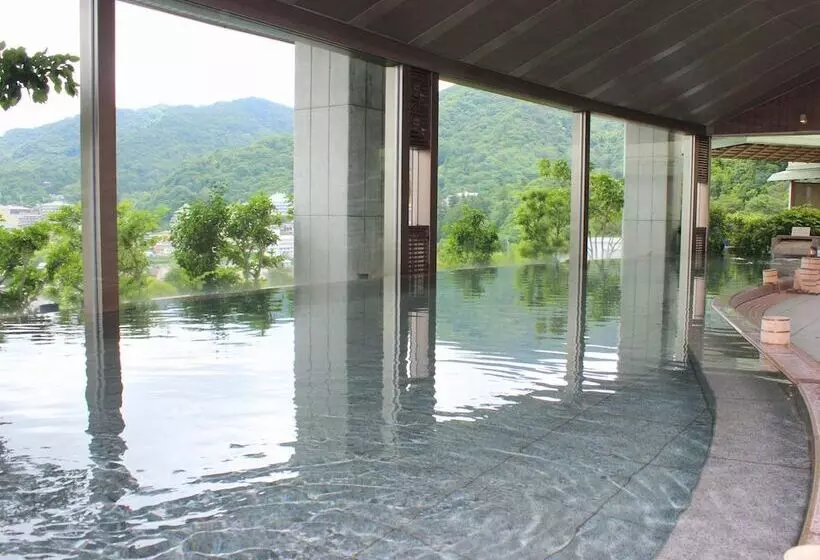 Fotos del hotel Arima Grand:  3