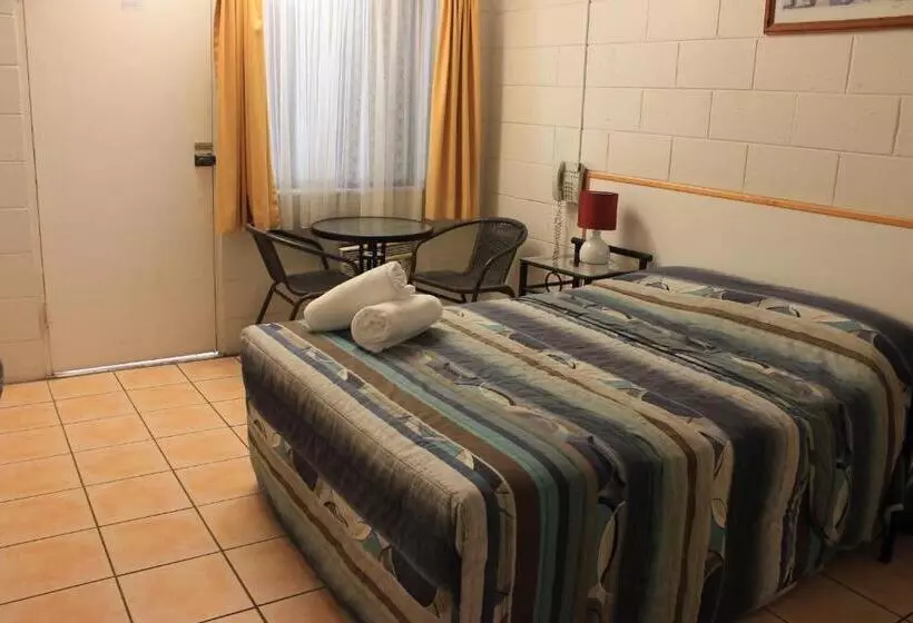 Fotos del hotel Oasis Inn Apartments:  16