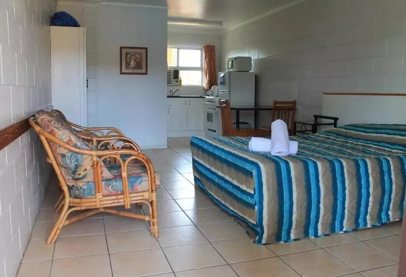 Fotos del hotel Oasis Inn Apartments:  24