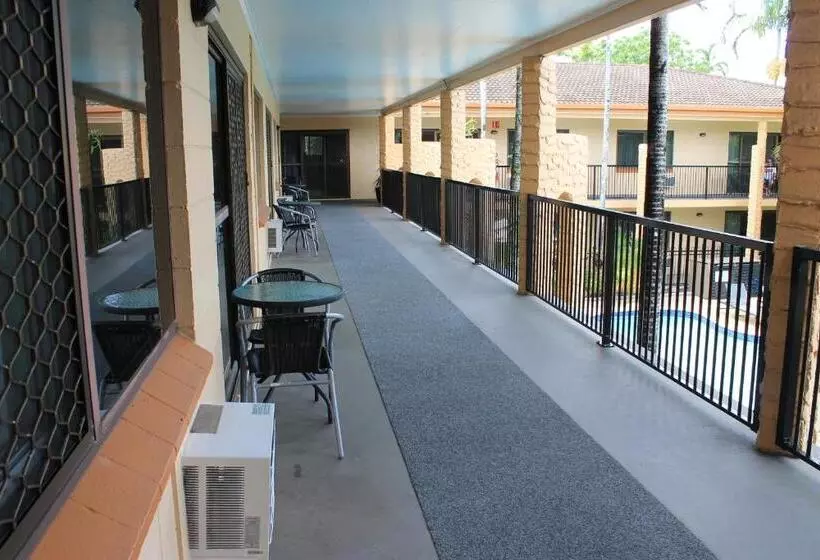 Fotos del hotel Oasis Inn Apartments:  6