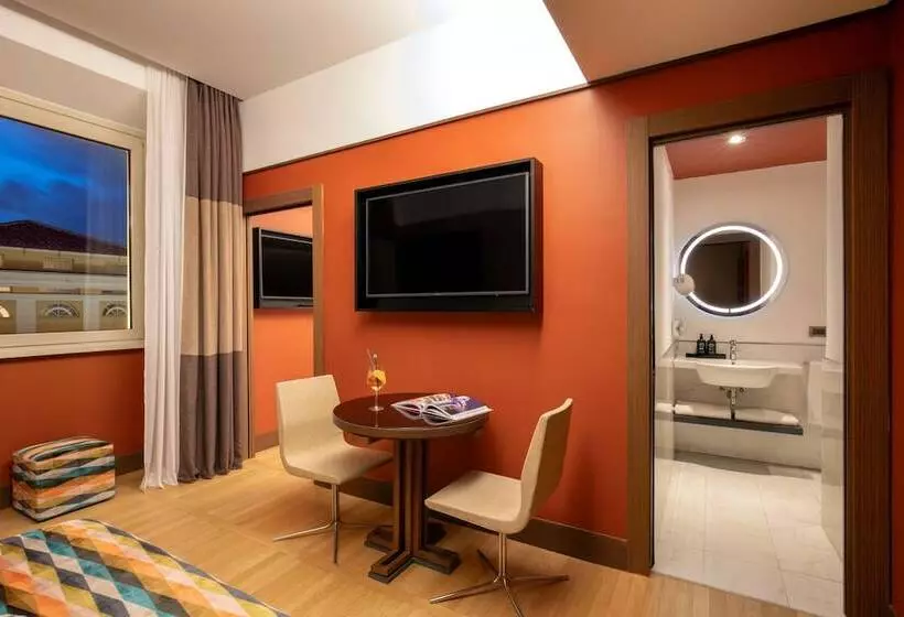 Fotos del hotel The Independent:  18