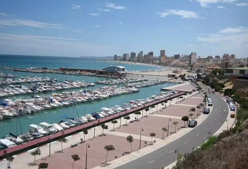 Fotos del hotel La Familia:  18