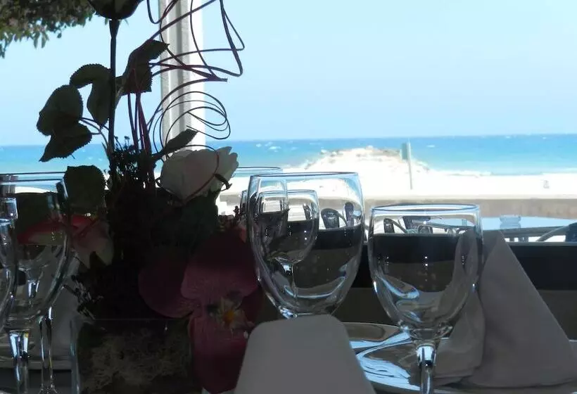 Fotos del hotel La Familia:  25