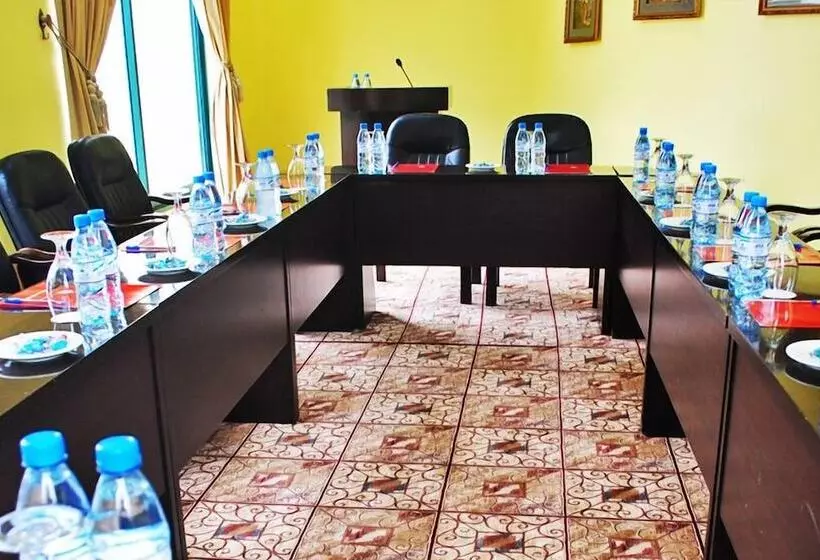 Fotos del hotel Gold Crest Hotel, Arusha:  14