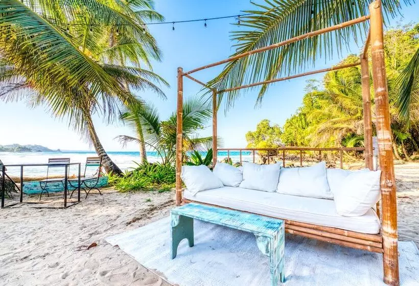 Fotos del hotel Red Frog Beach Island Resort:  18