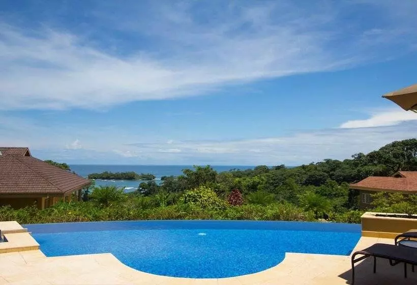 Fotos del hotel Red Frog Beach Island Resort:  7