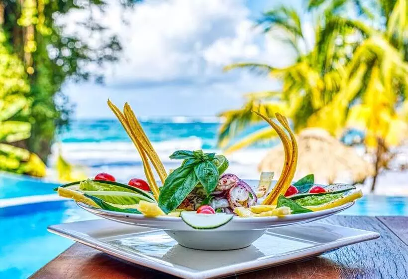 Fotos del hotel Red Frog Beach Island Resort:  4