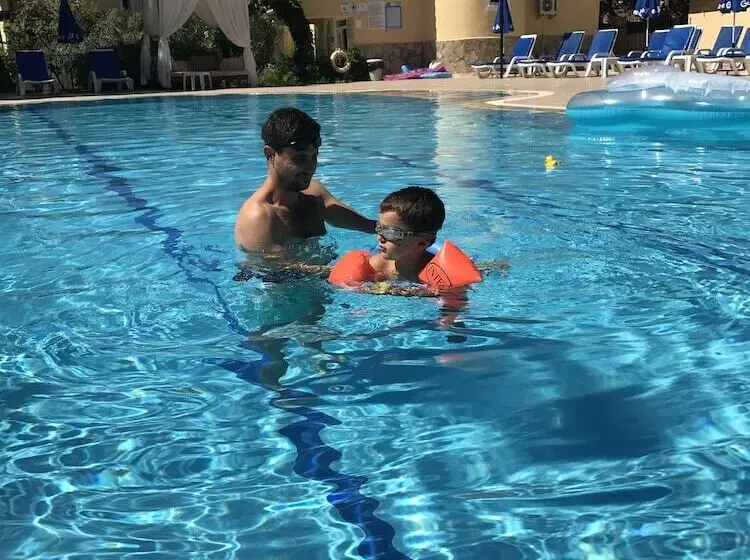 Fotos del hotel Gokcen  & Apartments:  8