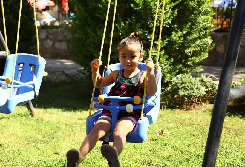 Fotos del hotel Gokcen  & Apartments:  4