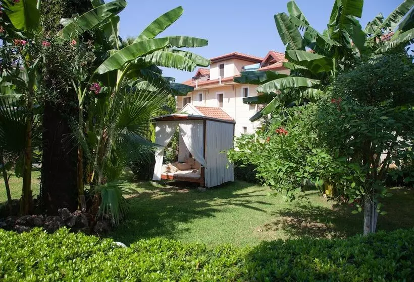 Fotos del hotel Gokcen  & Apartments:  12