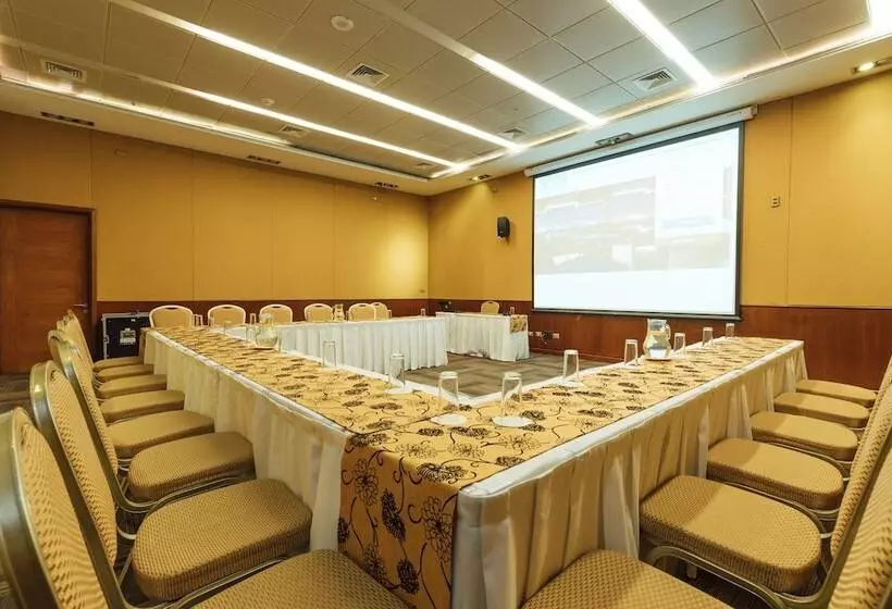 Fotos del hotel Hotel Manquehue Puerto Montt:  8