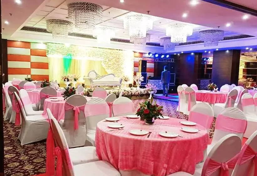 Fotos del hotel Ds Clarks Inn Gurgaon:  21