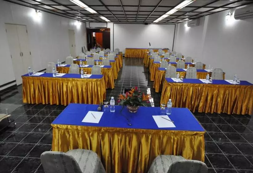 Fotos del hotel Basaya Beach Hotel & Resort:  4