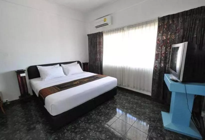 Fotos del hotel Basaya Beach Hotel & Resort:  15