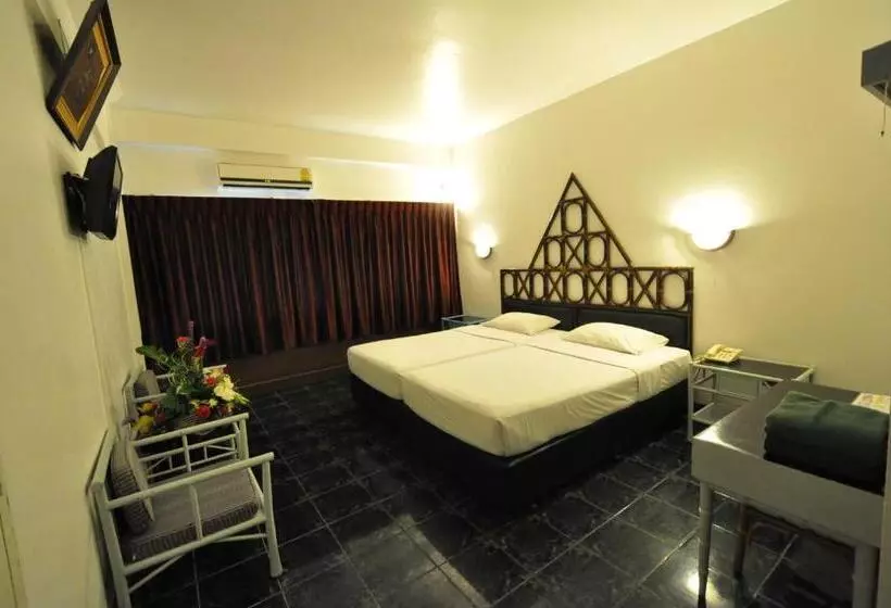 Fotos del hotel Basaya Beach Hotel & Resort:  19