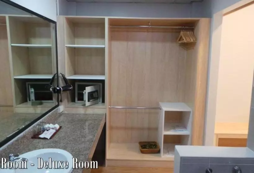 Fotos del hotel Basaya Beach Hotel & Resort:  24