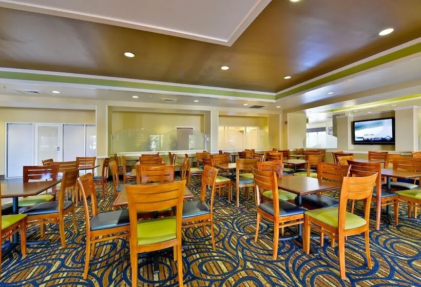 Fotos del hotel Comfort Inn & Suites Near Universal Orlando Resort-convention Ctr:  4