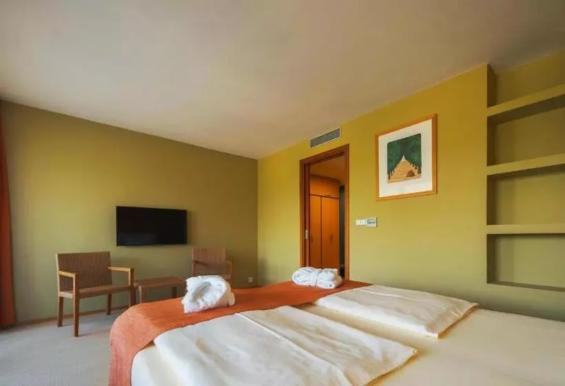 Fotos del hotel Park Holiday Congress & Wellness:  9