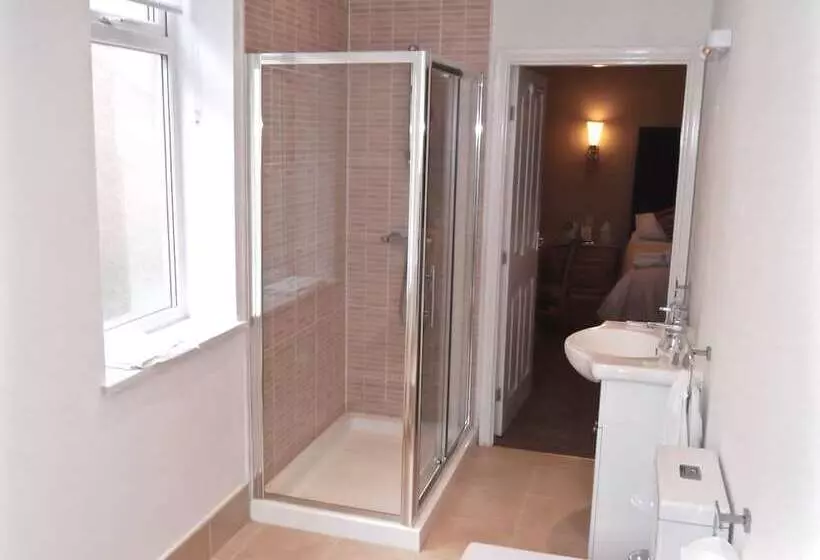 Fotos del hotel Pelham Lodge:  6