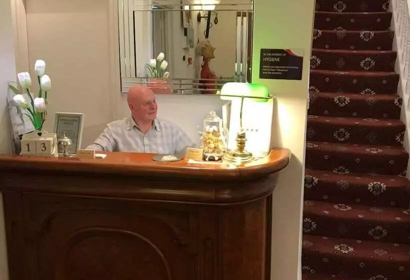 Fotos del hotel Pelham Lodge:  7