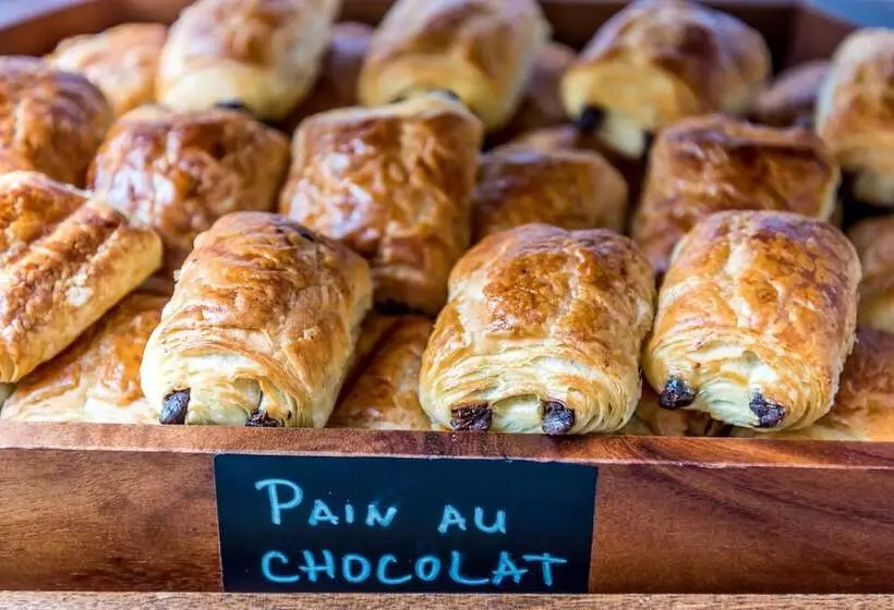 Fotos del hotel Queens Drive Hotel At Finsbury Park:  11