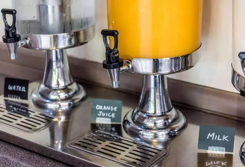 Fotos del hotel Queens Drive Hotel At Finsbury Park:  4