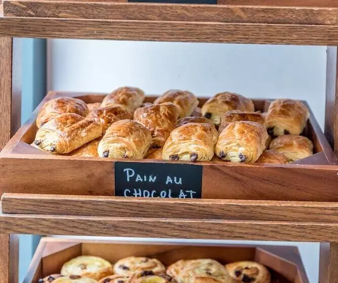 Fotos del hotel Queens Drive Hotel At Finsbury Park:  21