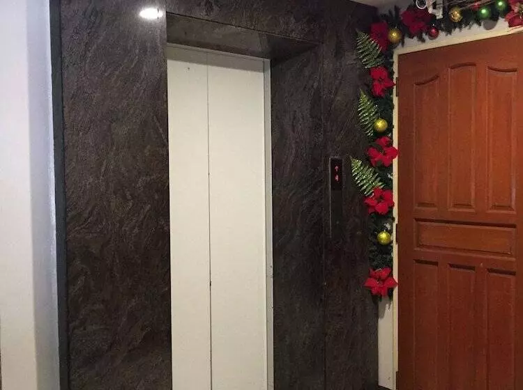 Fotos del hotel Robbinsdale Residences:  4