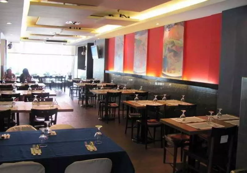 Fotos del hotel Robbinsdale Residences:  17