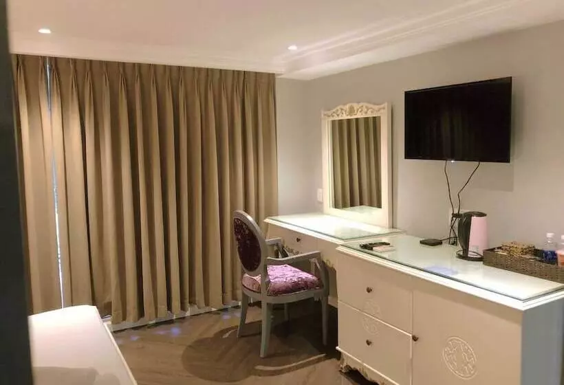 Bizu Boutique Hotel Phu My Hung