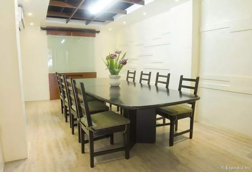 Fotos del hotel Fersal  Neptune Makati:  8