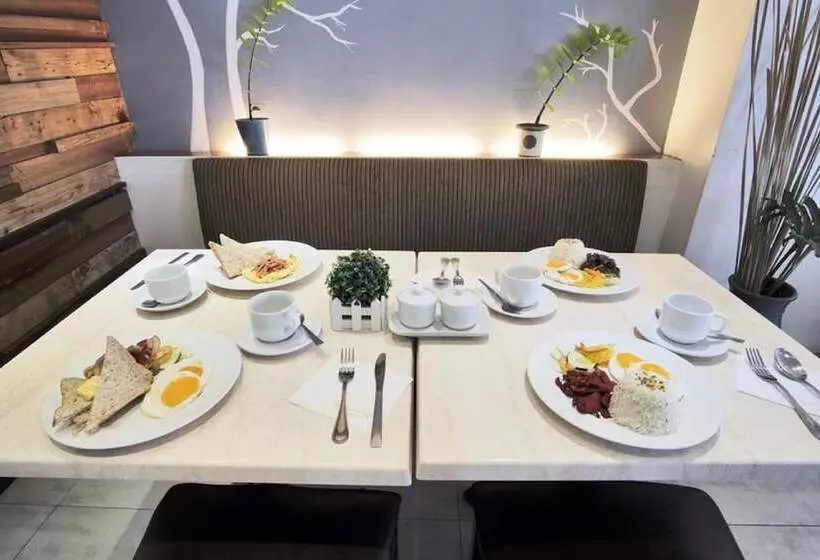 Fotos del hotel Fersal  Neptune Makati:  15