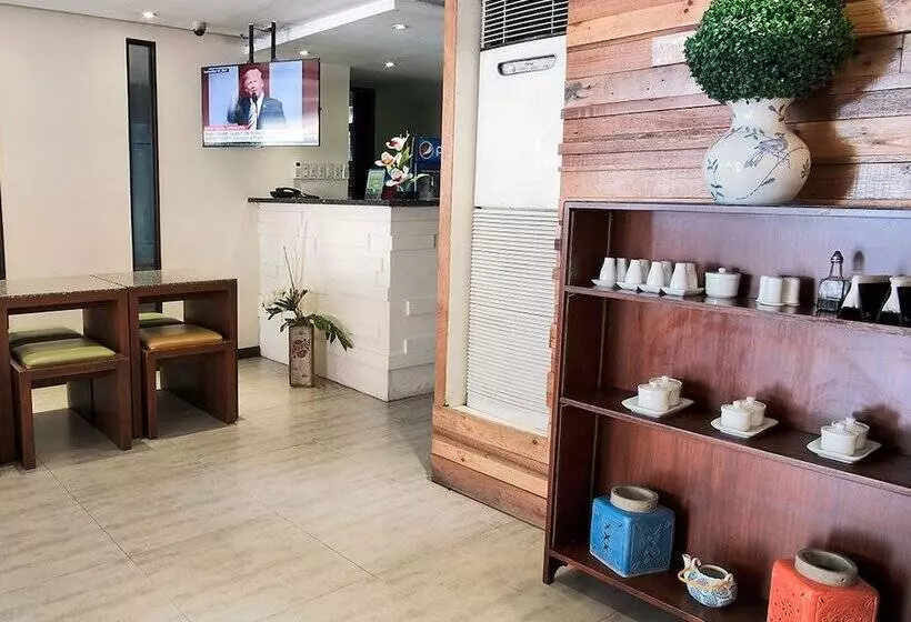 Fotos del hotel Fersal  Neptune Makati:  10