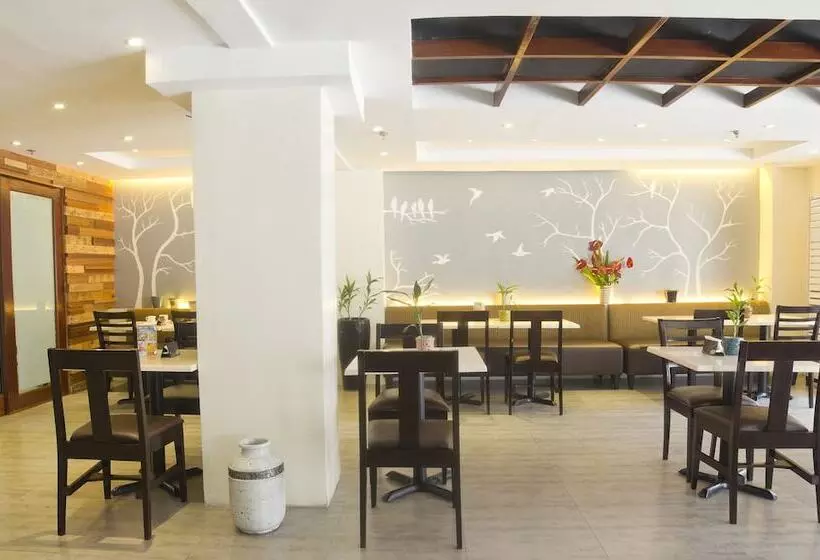 Fotos del hotel Fersal  Neptune Makati:  9