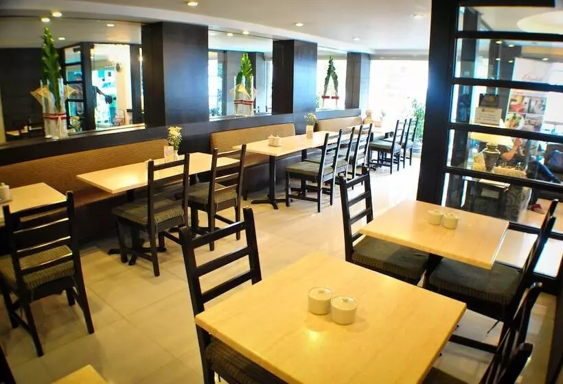 Fotos del hotel Fersal  Neptune Makati:  14