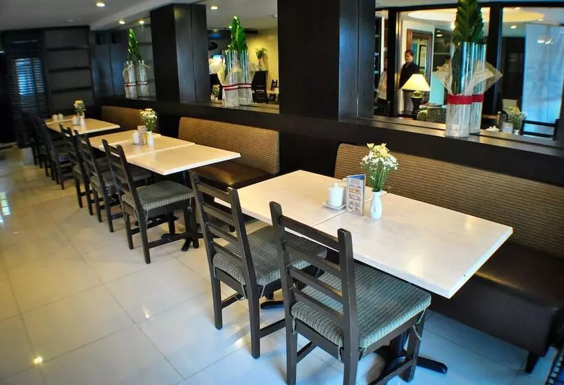 Fotos del hotel Fersal  Neptune Makati:  12